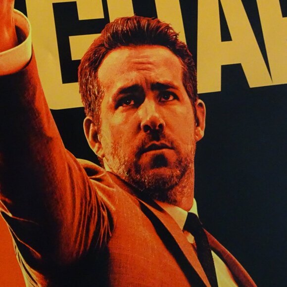 THE HITMAN'S BODYGUARD - MOVIE POSTER WITH RYAN REYNOLDS (AS THE BODYGUARD) - Picture 4 of 6